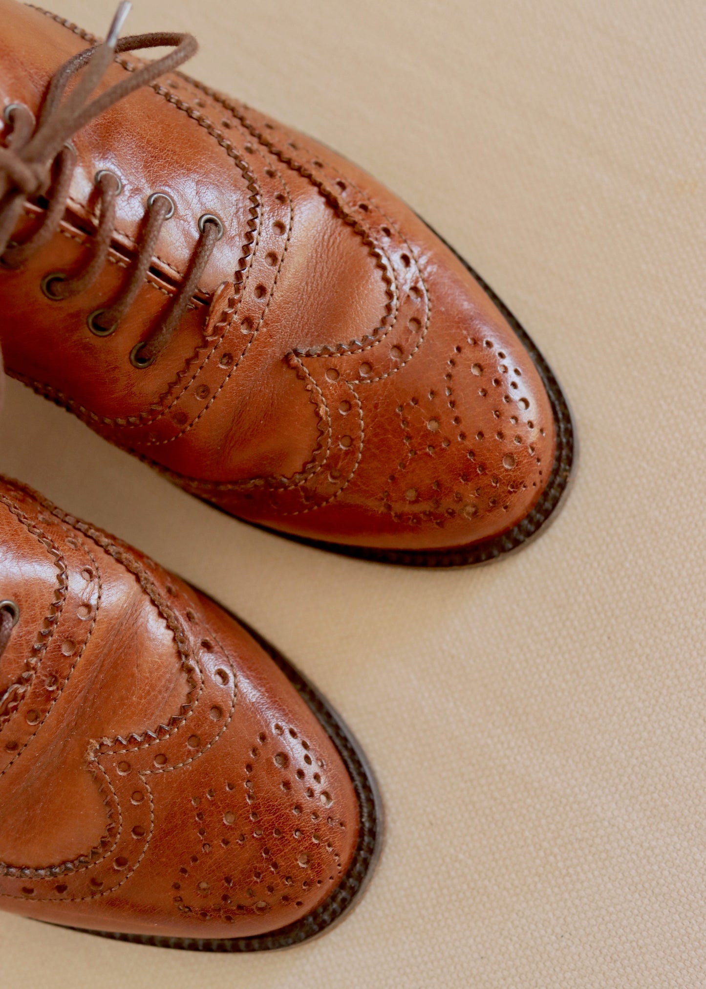 Russel & Bromley Leather Brown Laced Shoes Brogues