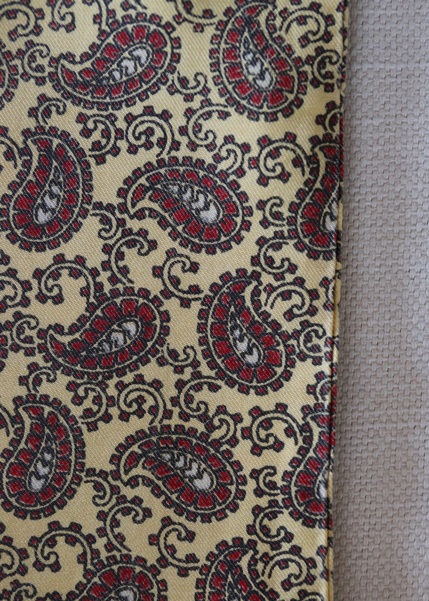 TOOTAL | Paisley Rayon Cravat