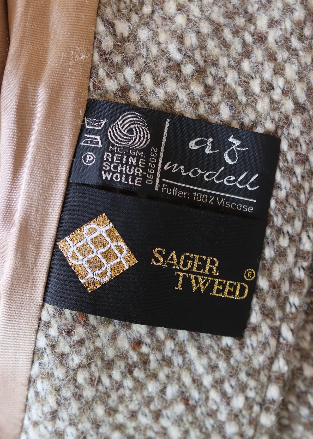 Sager Tweed 1970s Belted Coat
