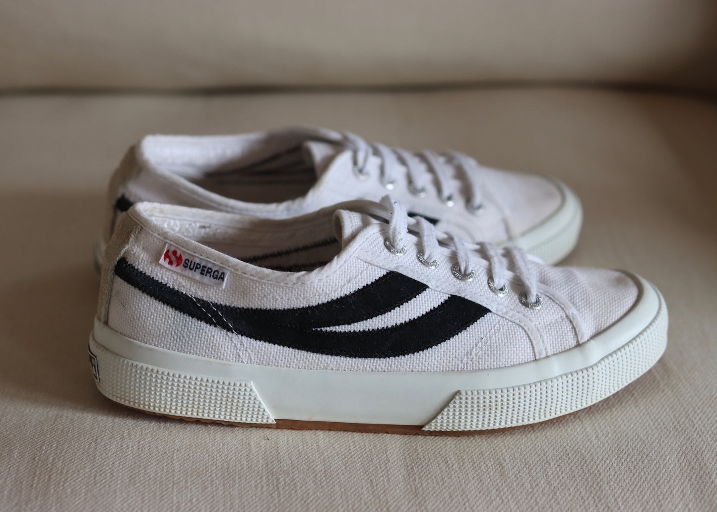 SUPERGA | White Plimsoles Sneakers | Size 4.5