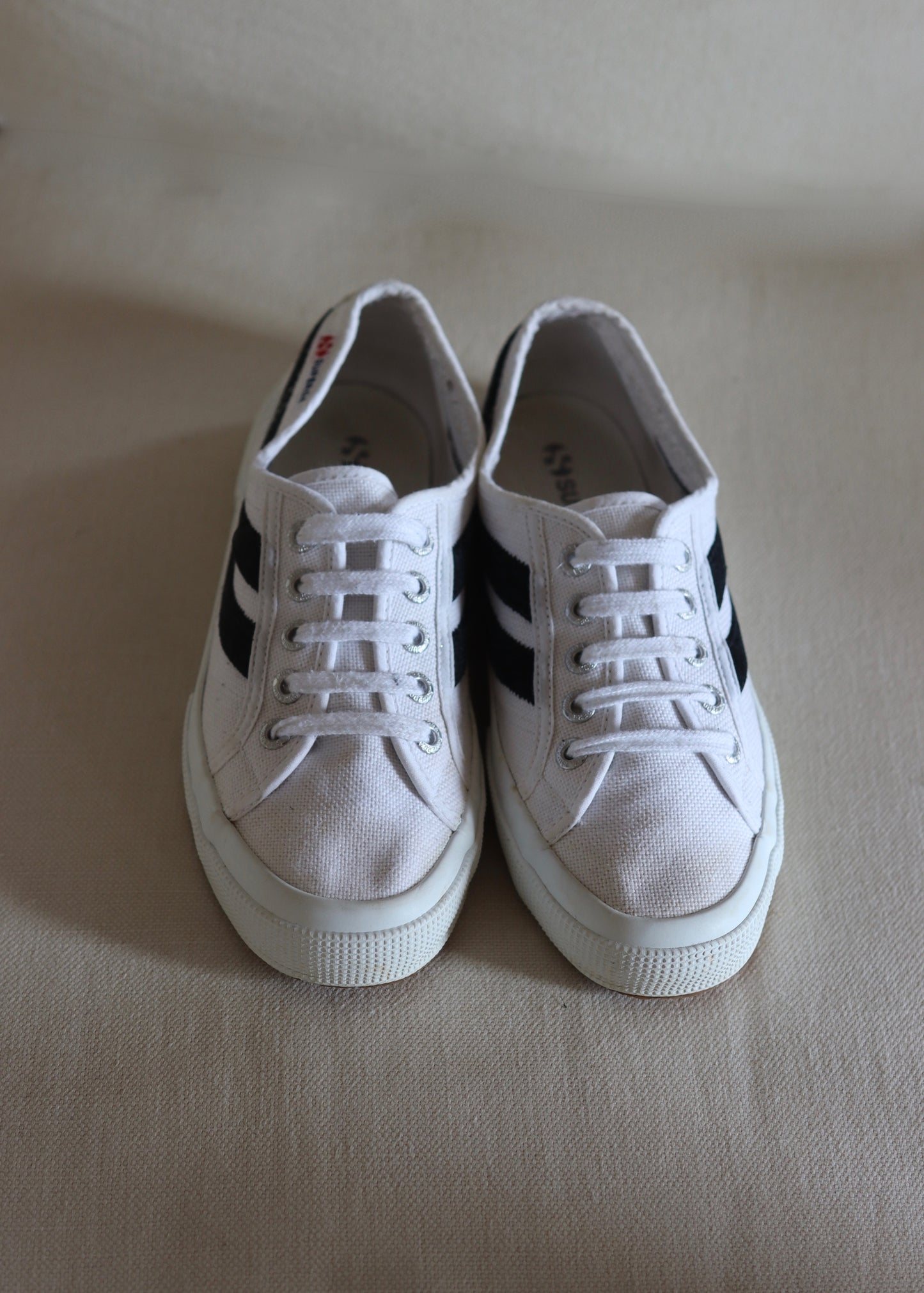 SUPERGA | White Plimsoles Sneakers | Size 4.5