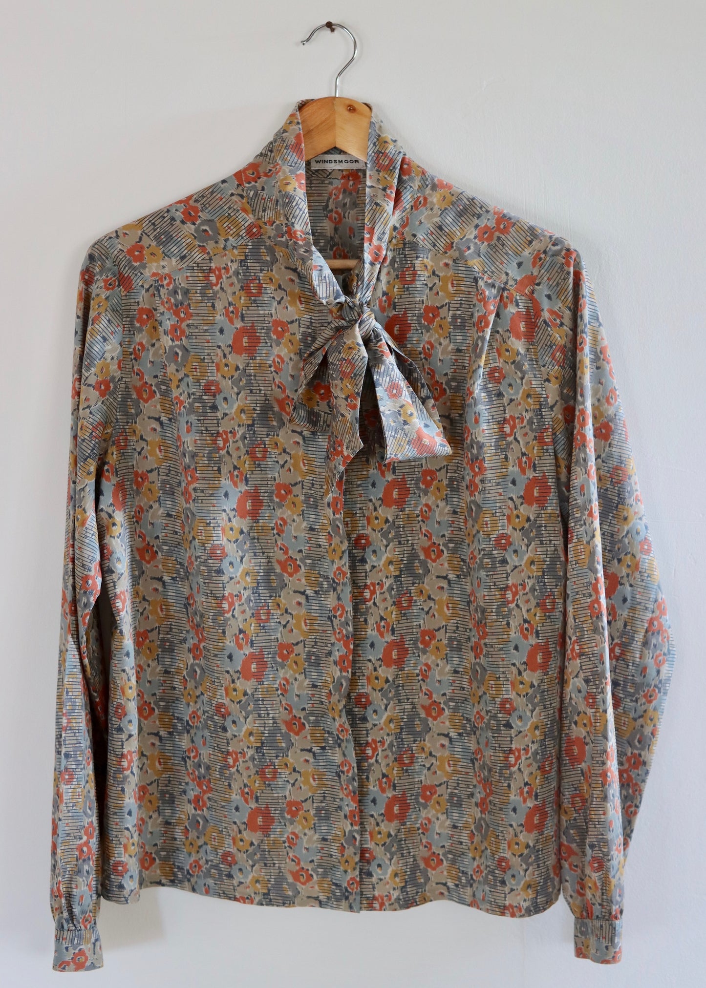 Windsmoor Floral Print Pussy Bow Blouse | 1970s