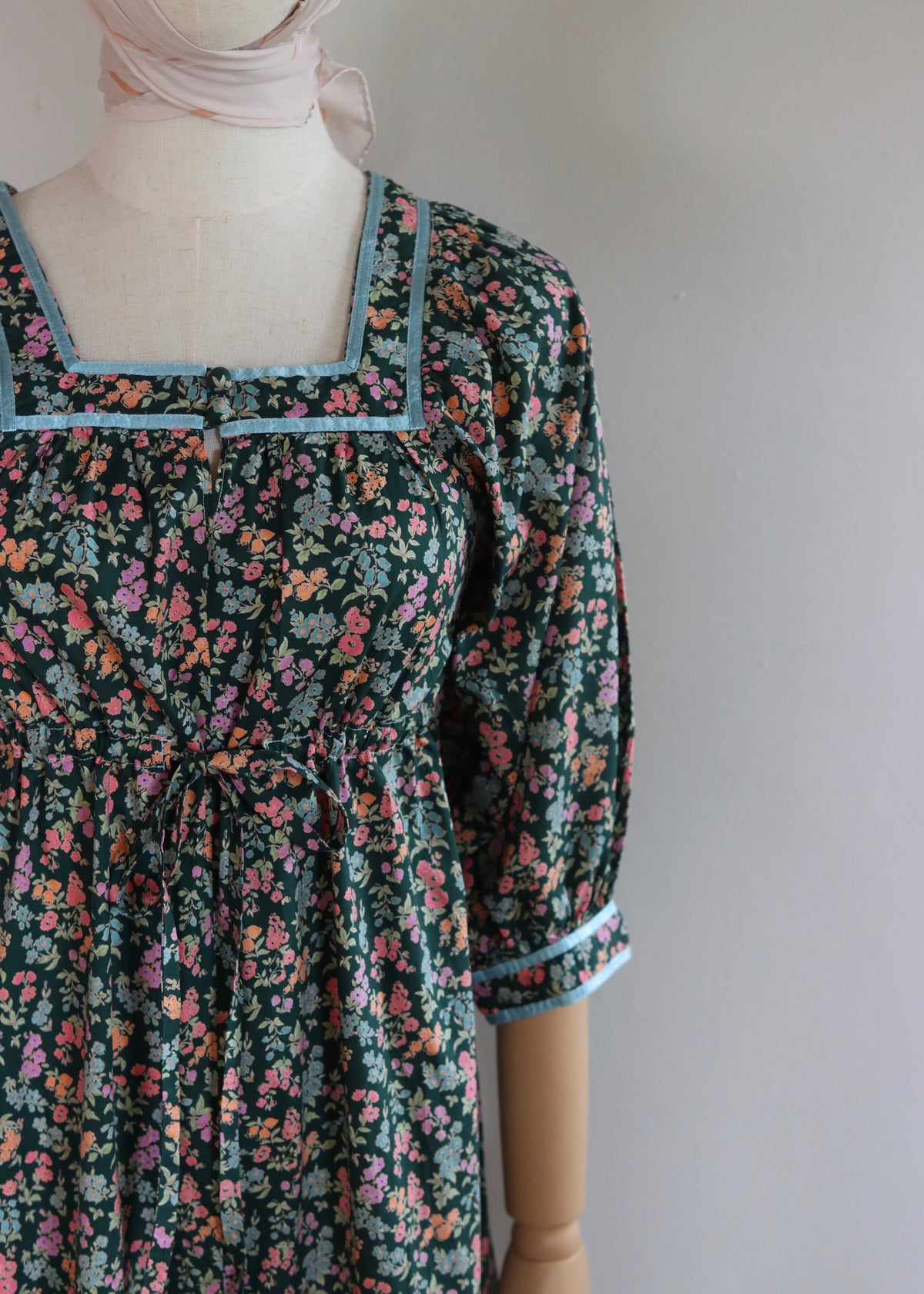 Fine Feathers Cotton Floral Prairie 1970s Dress