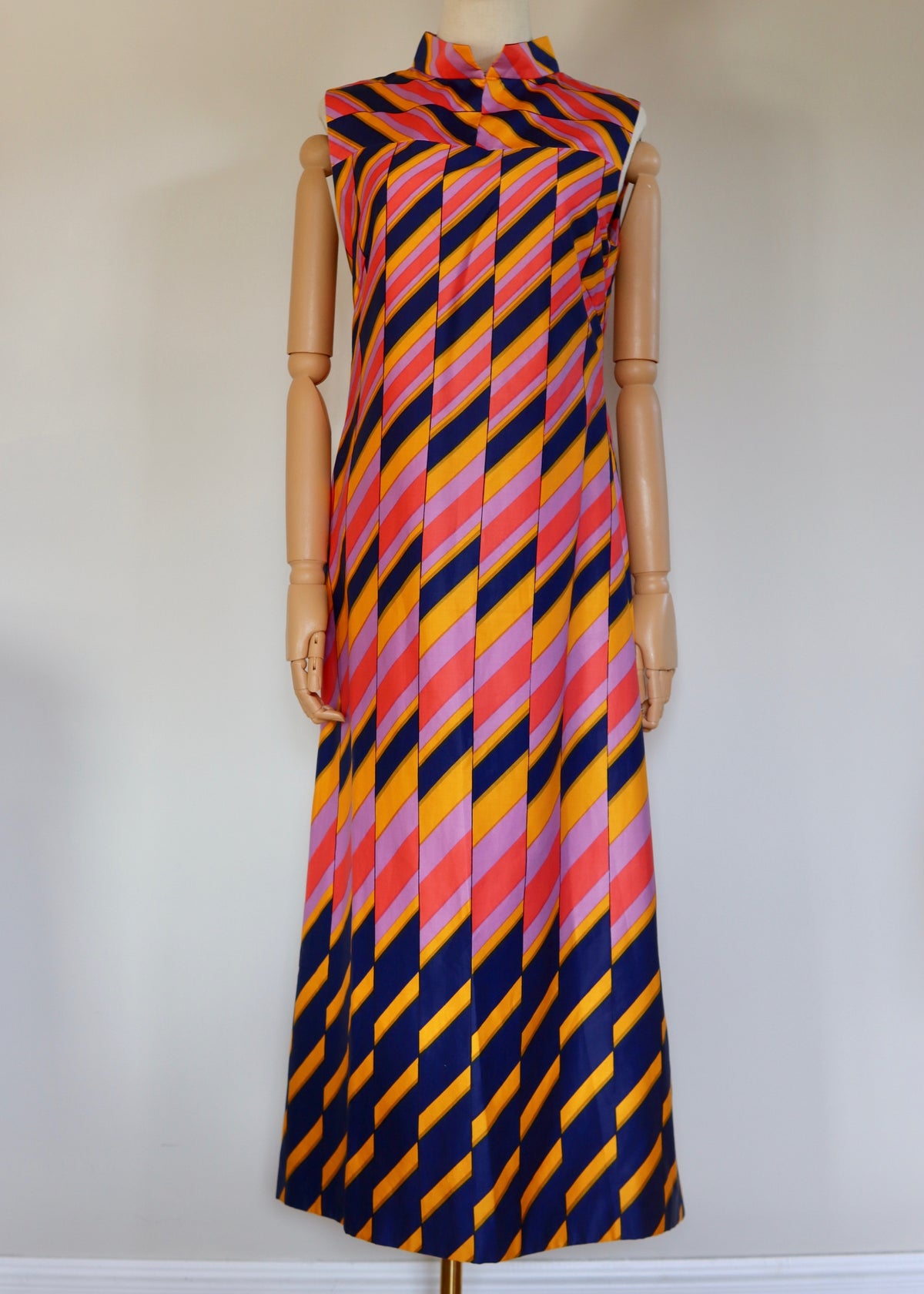 1970s Geometric Print Maxi Dress