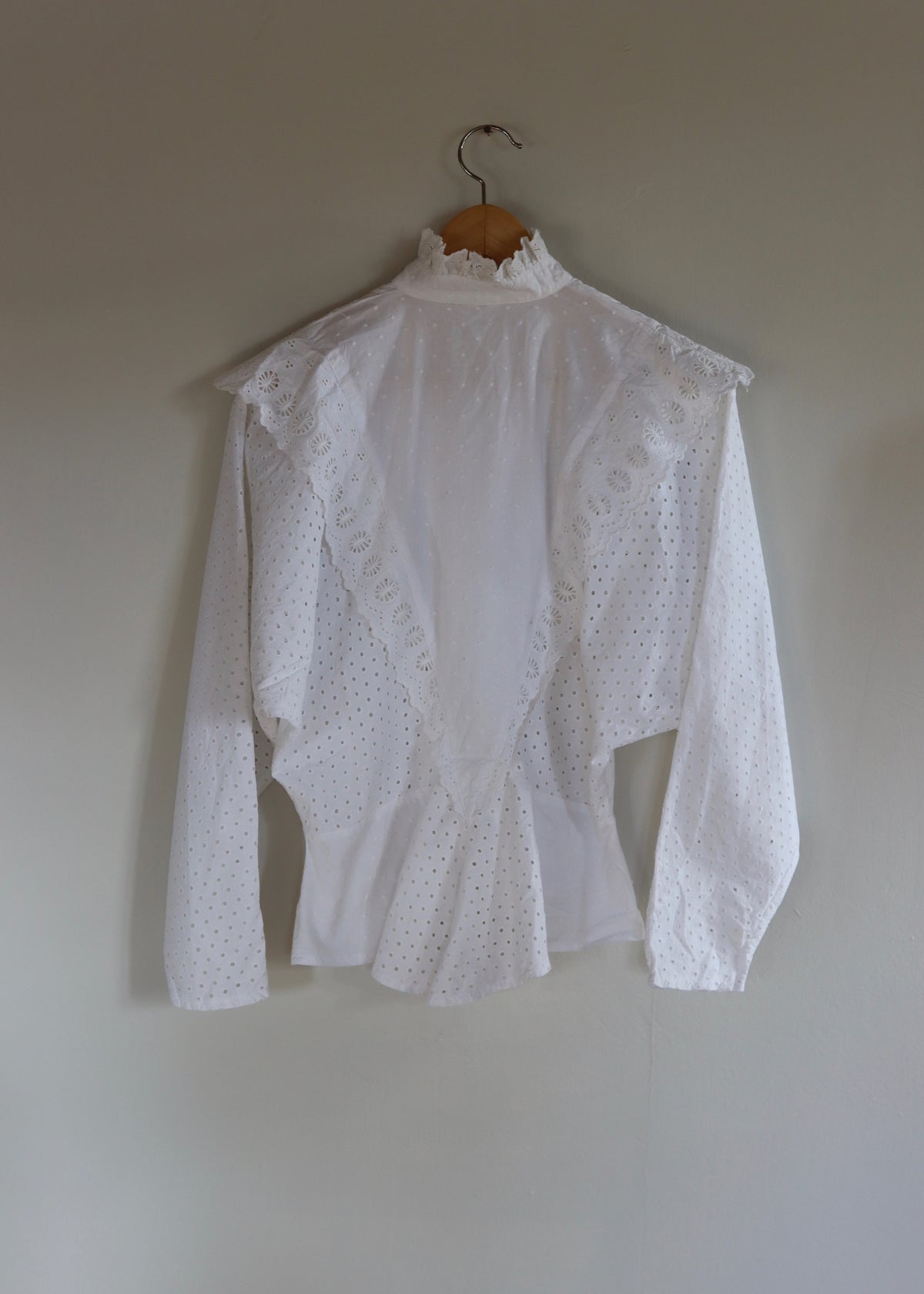 Mondi 1980s Broderie Anglaise Victoriana Ruffle batwing Blouse