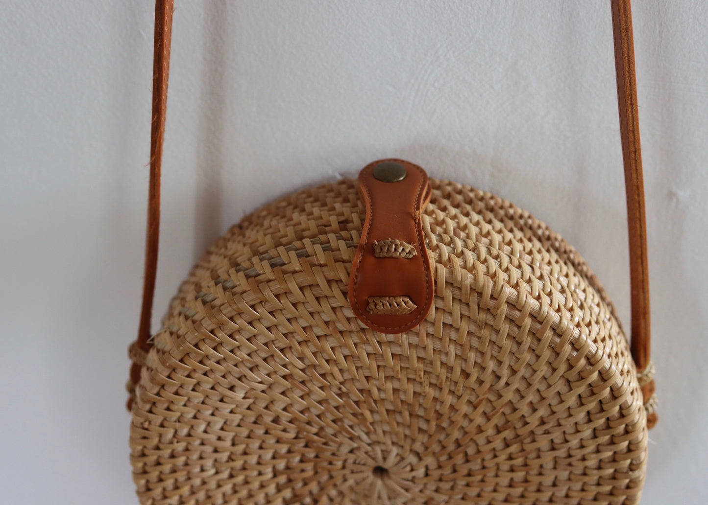 Boho round rattan crossbody bag