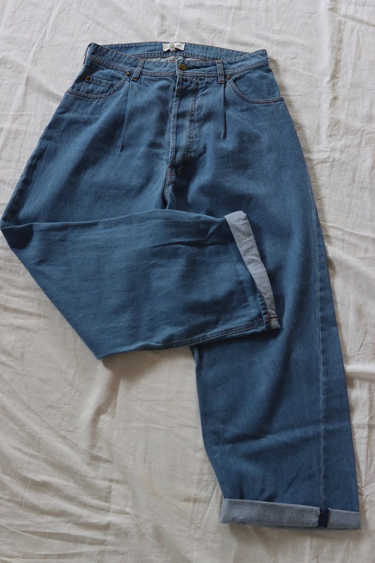 Vic and Bert Buckle BackJeans